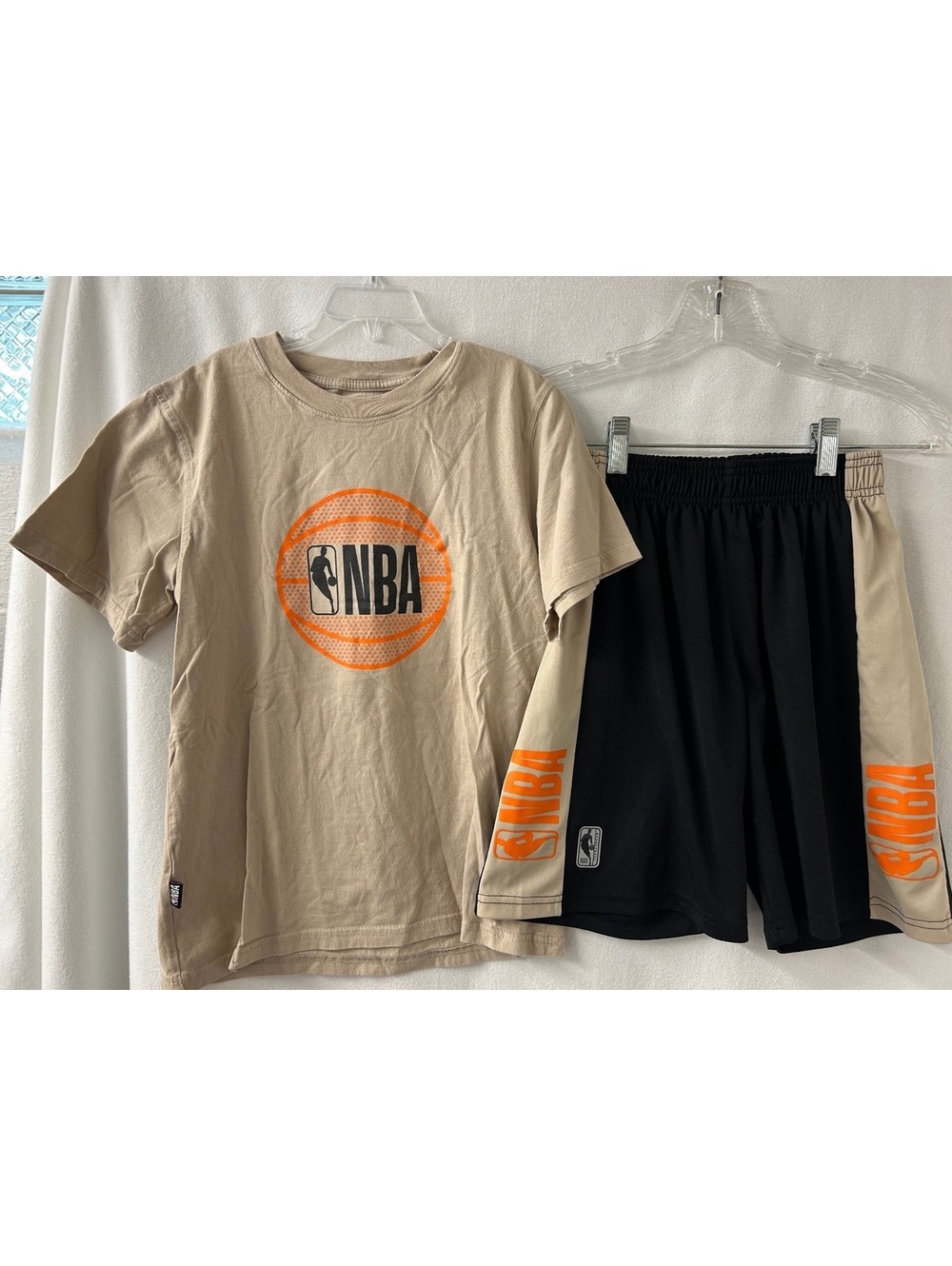 NBA Youth 2 Piece Outfit Shirt Shorts Set Tan Black Orange Size 10-12